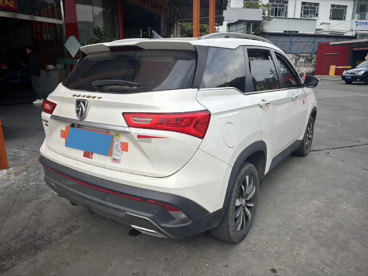 2019 BaoJun 530 1.5T 151HP L4 CVT,autocango,china used car exporter,china ev exporter,chinese used car exporter,chinese used ev exporter