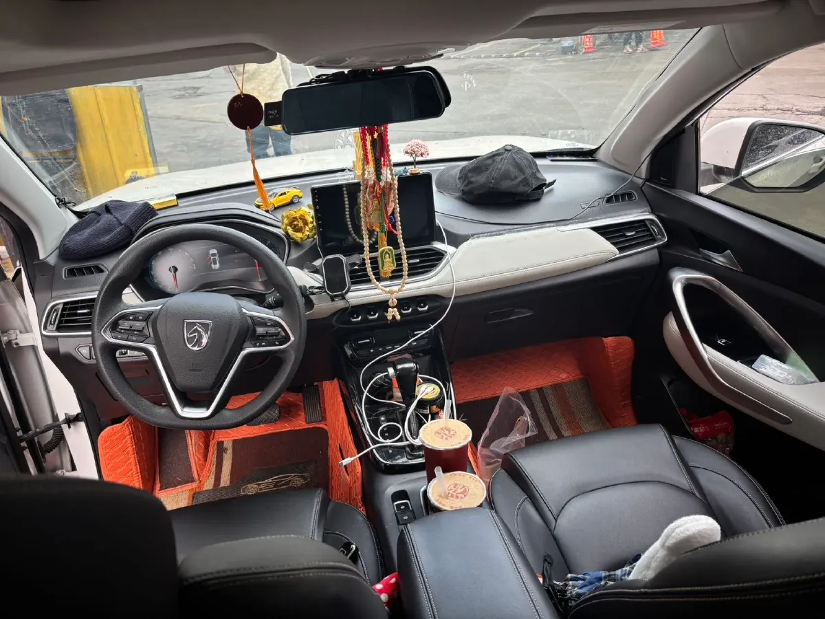 2019 BaoJun 530 1.5T 151HP L4 CVT,autocango,china used car exporter,china ev exporter,chinese used car exporter,chinese used ev exporter
