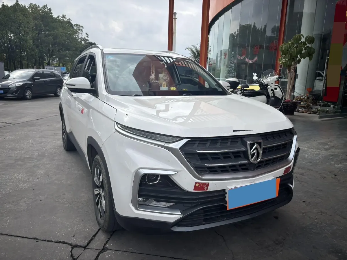 2019 BaoJun 530 1.5T 151HP L4 CVT,autocango,china used car exporter,china ev exporter,chinese used car exporter,chinese used ev exporter