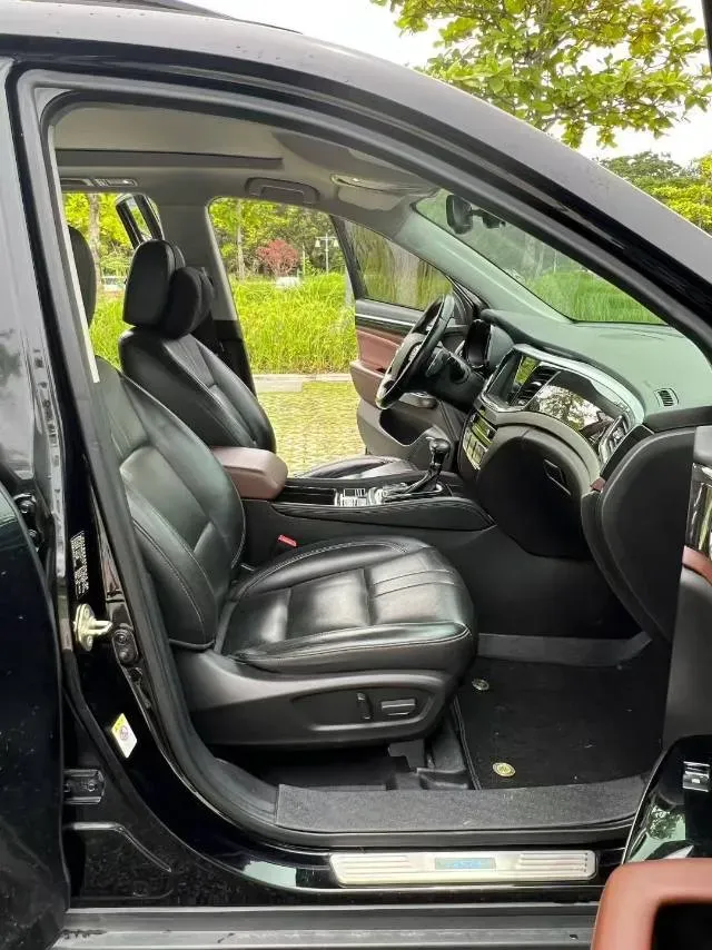 2017 GAC Trumpchi GS8 2.0T 201HP L4 6AT,autocango,china used car exporter,china ev exporter,chinese used car exporter,chinese used ev exporter