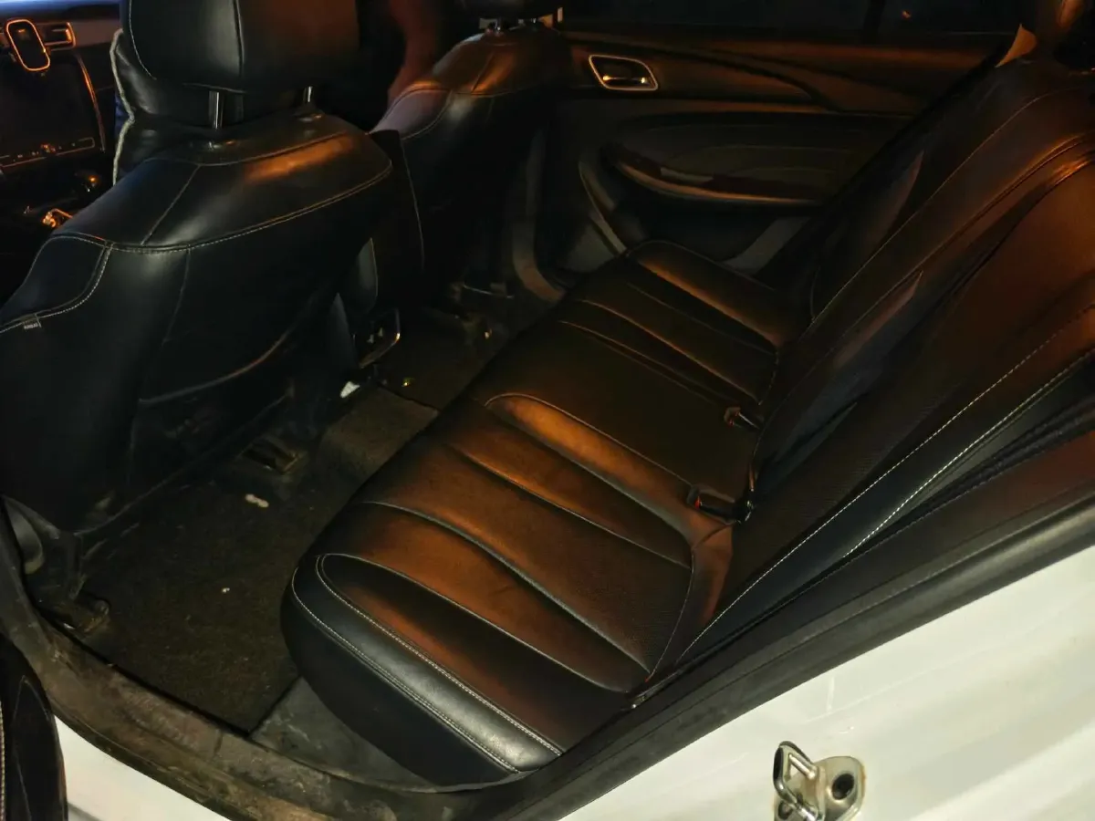 2019 Roewe i5 1.5L 120HP L4 CVT,autocango,china used car exporter,china ev exporter,chinese used car exporter,chinese used ev exporter