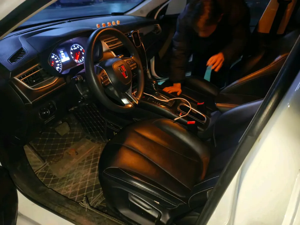 2019 Roewe i5 1.5L 120HP L4 CVT,autocango,china used car exporter,china ev exporter,chinese used car exporter,chinese used ev exporter