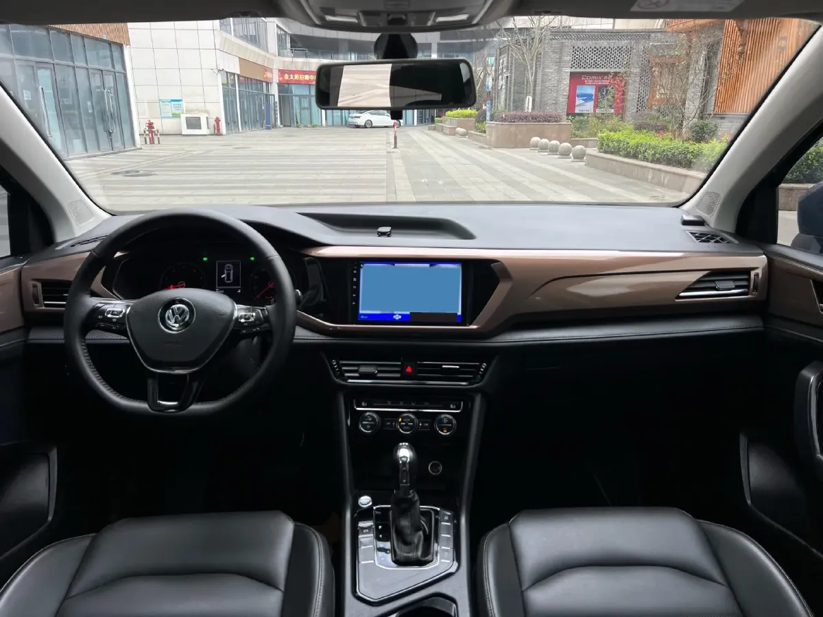 2021 Volkswagen Tharu 1.4T 150HP L4 7DCT,autocango,china used car exporter,china ev exporter,chinese used car exporter,chinese used ev exporter