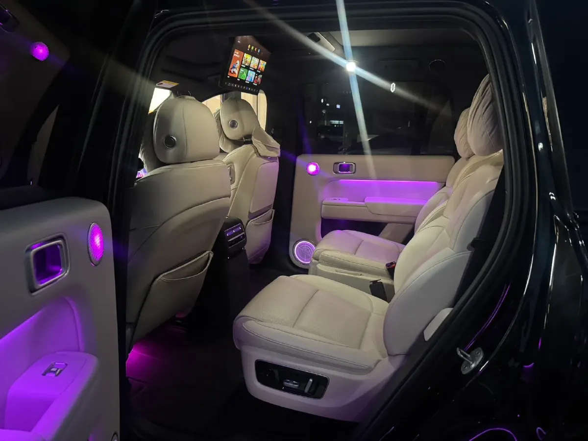 2022 Li L9 Range Extended 154HP REEV 42.6KWH,autocango,china used car exporter,china ev exporter,chinese used car exporter,chinese used ev exporter