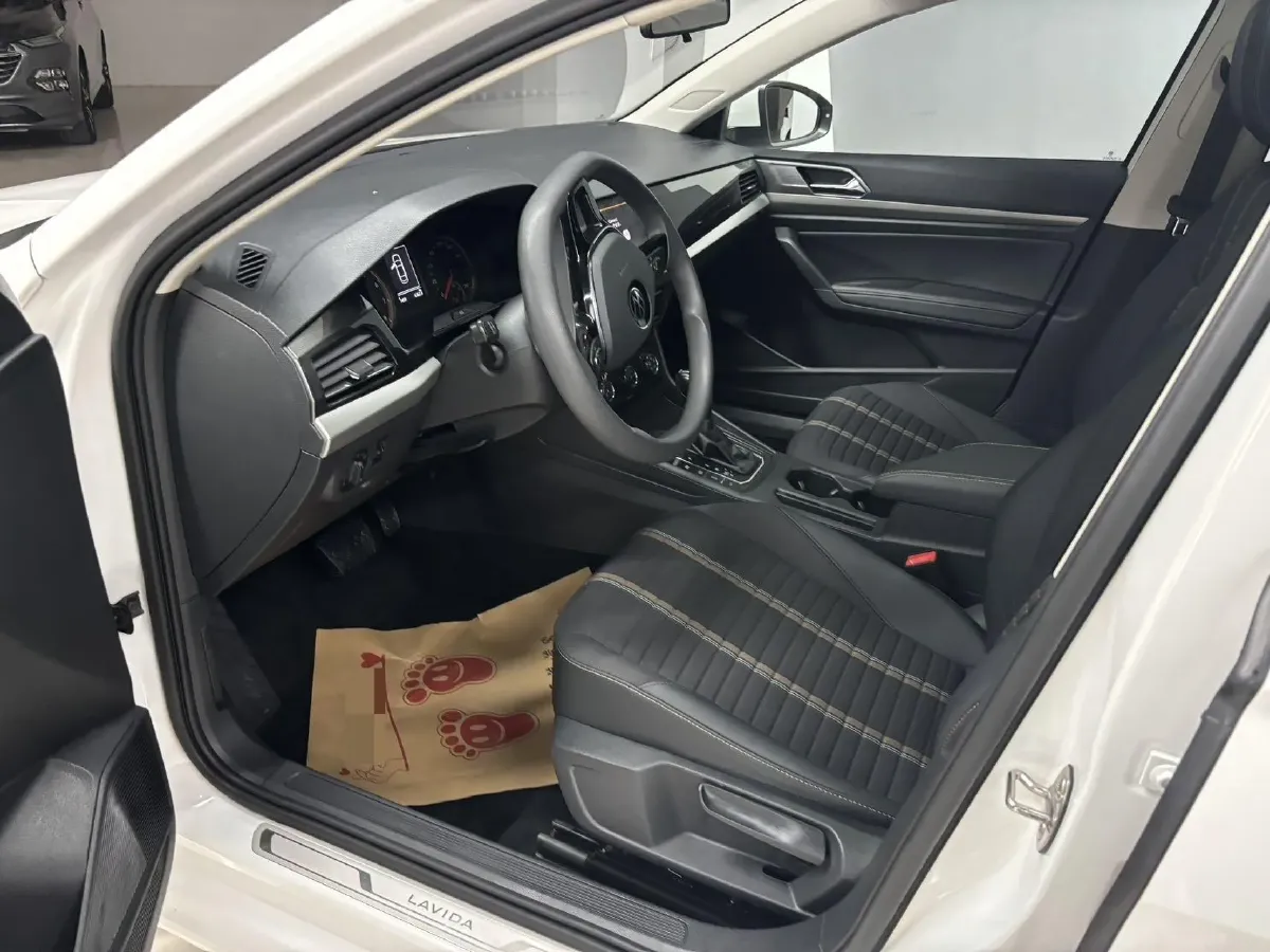 2021 Volkswagen Lavida 1.4T 150HP L4 7DCT,autocango,china used car exporter,china ev exporter,chinese used car exporter,chinese used ev exporter