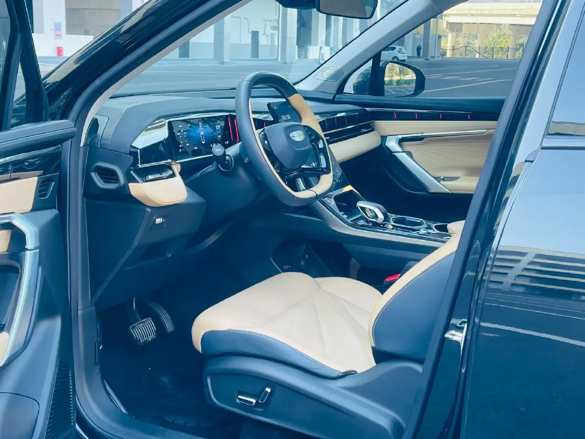 2023 Geely StarRay 1.5T 181HP L4 7DCT,autocango,china used car exporter,china ev exporter,chinese used car exporter,chinese used ev exporter