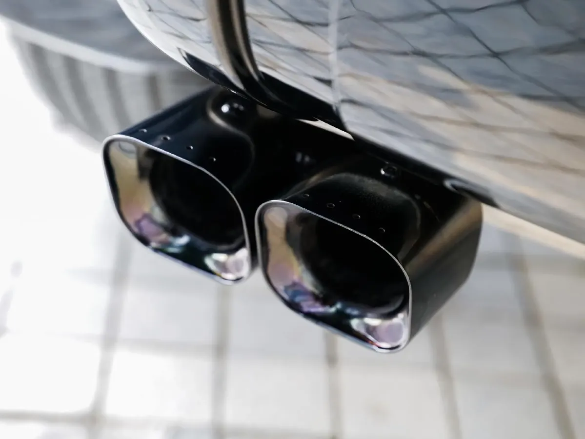 2023 Land Rover Defender 3.0T 400HP L6 8AT,autocango,china used car exporter,china ev exporter,chinese used car exporter,chinese used ev exporter