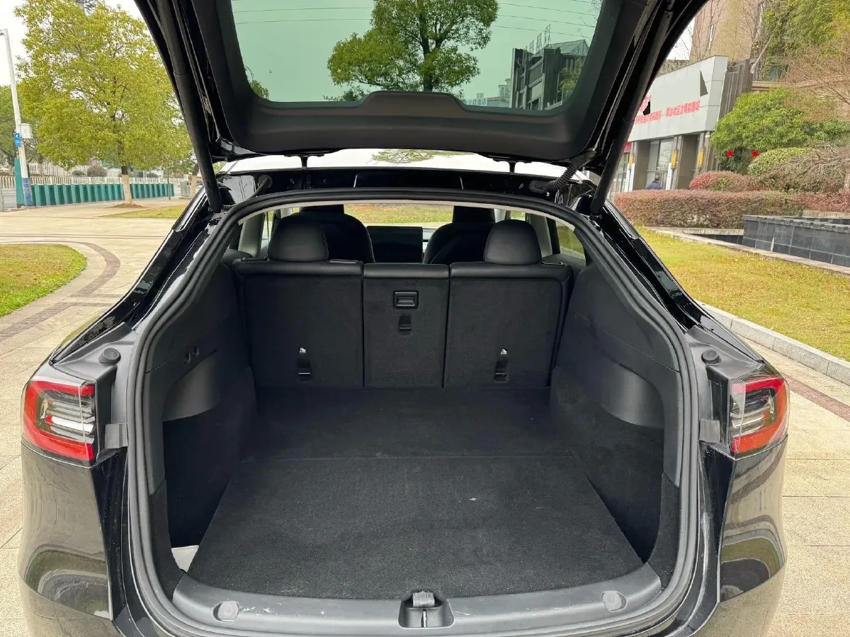 2024 Iveco OuSheng BEV 77.28KWH,autocango,china used car exporter,china ev exporter,chinese used car exporter,chinese used ev exporter