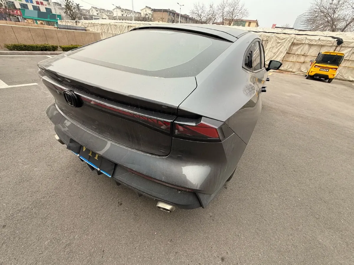 2022 ChangAn UNI-V 1.5T 188HP L4 7DCT,autocango,china used car exporter,china ev exporter,chinese used car exporter,chinese used ev exporter