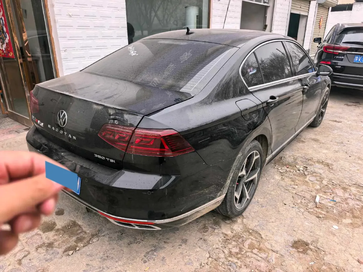 2025 Volkswagen Magotan 2.0T 186HP L4 7DCT,autocango,china used car exporter,china ev exporter,chinese used car exporter,chinese used ev exporter