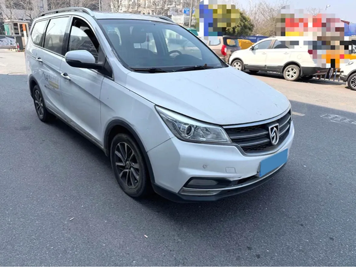 2017 BaoJun 730 1.5T 150HP L4 6MT,autocango,china used car exporter,china ev exporter,chinese used car exporter,chinese used ev exporter