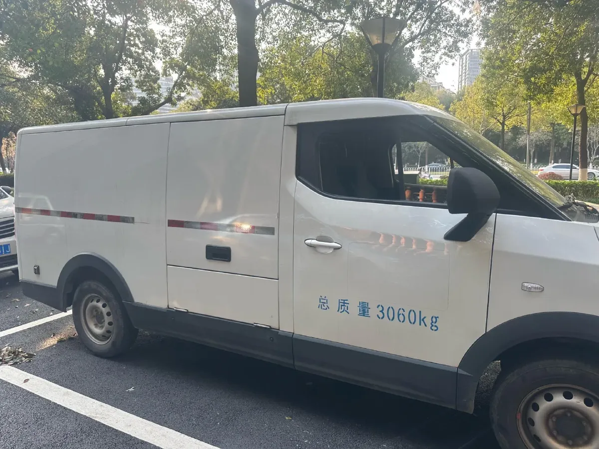 2022 Karry Dolphin EV BEV 43.5KWH,autocango,china used car exporter,china ev exporter,chinese used car exporter,chinese used ev exporter