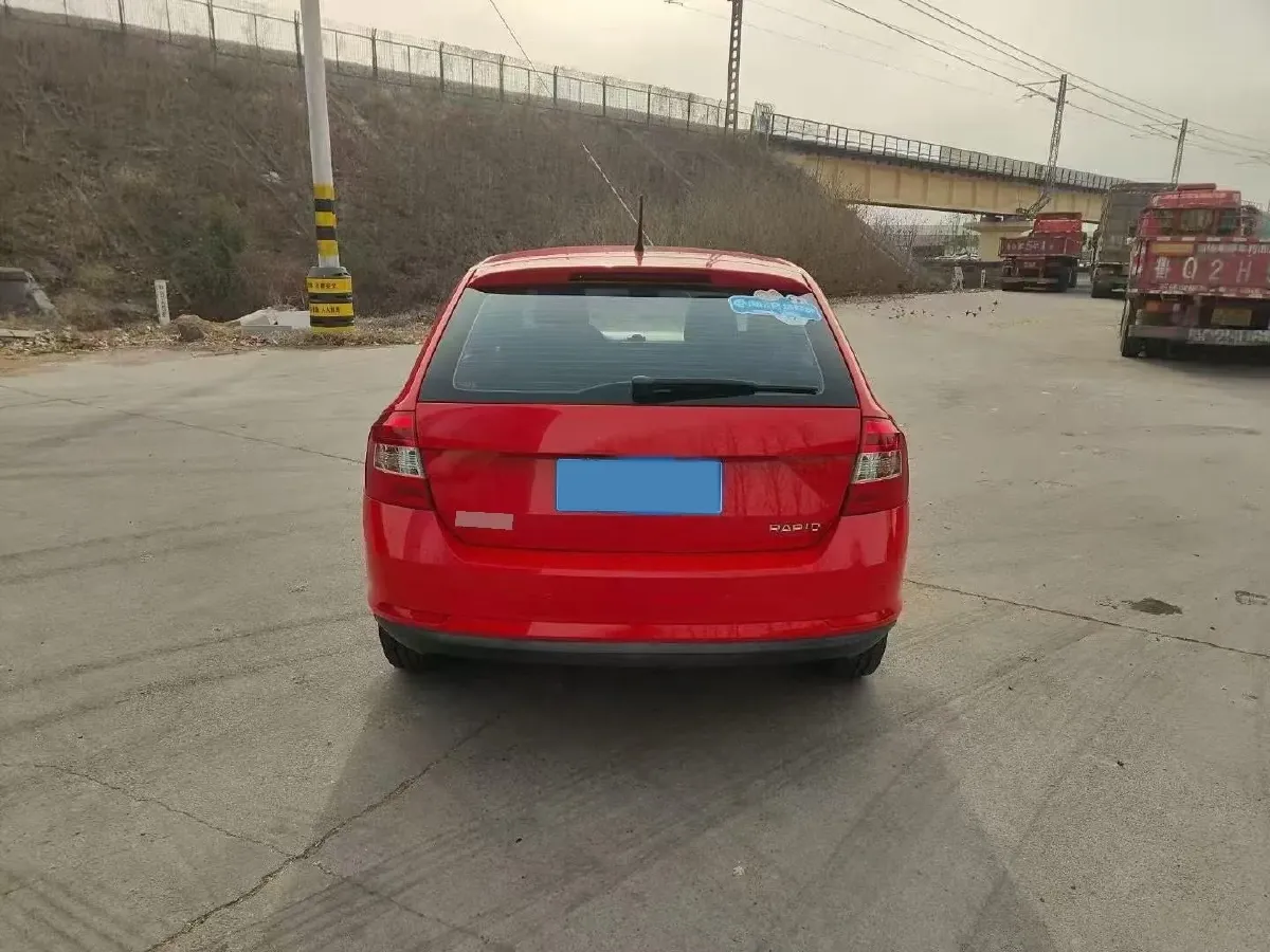 2019 Skoda Rapid Spaceback 1.5L 112HP L4 6AT,autocango,china used car exporter,china ev exporter,chinese used car exporter,chinese used ev exporter