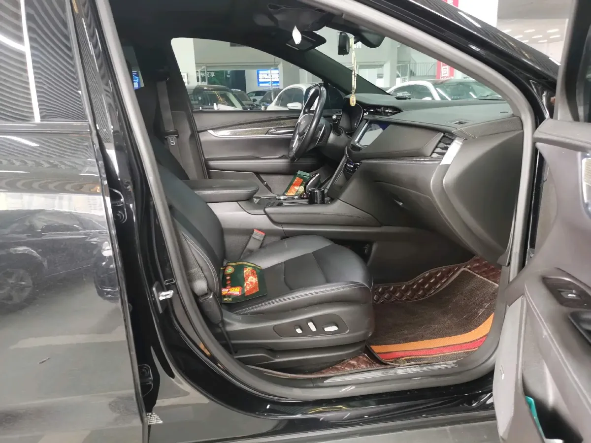 2021 Cadillac XT5 2.0T 237HP L4 9AT,autocango,china used car exporter,china ev exporter,chinese used car exporter,chinese used ev exporter