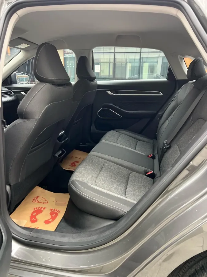 2023 Geely Emgrand 1.5L 127HP L4 5MT,autocango,china used car exporter,china ev exporter,chinese used car exporter,chinese used ev exporter