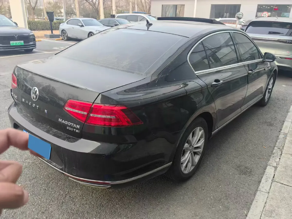 2019 Volkswagen Magotan 2.0T 186HP L4 7DCT,autocango,china used car exporter,china ev exporter,chinese used car exporter,chinese used ev exporter
