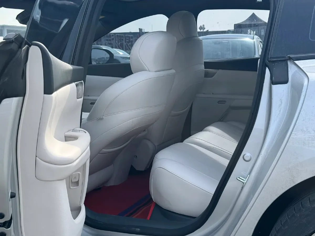 2025 DongFeng eπ eπ007 REEV 105HP REEV,autocango,china used car exporter,china ev exporter,chinese used car exporter,chinese used ev exporter