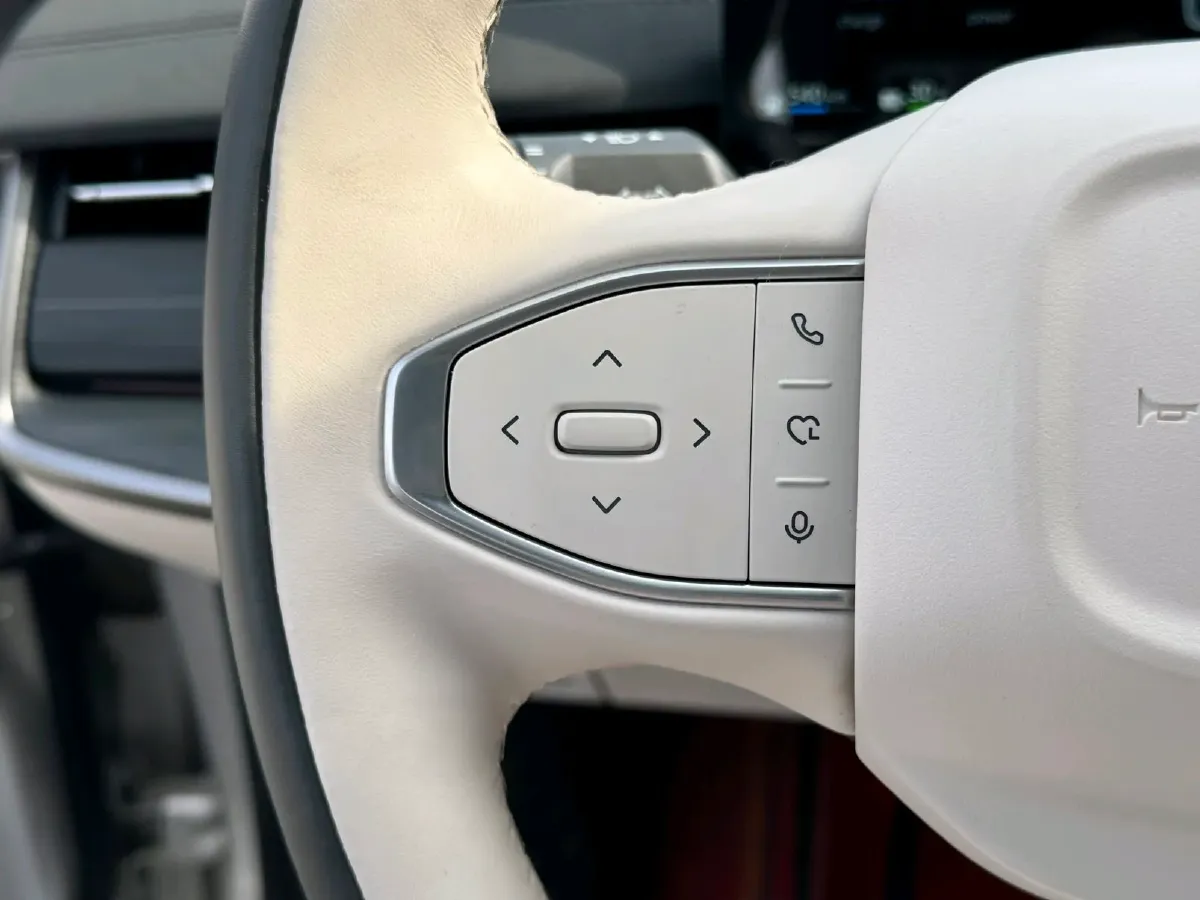 2025 DongFeng eπ eπ007 REEV 105HP REEV,autocango,china used car exporter,china ev exporter,chinese used car exporter,chinese used ev exporter