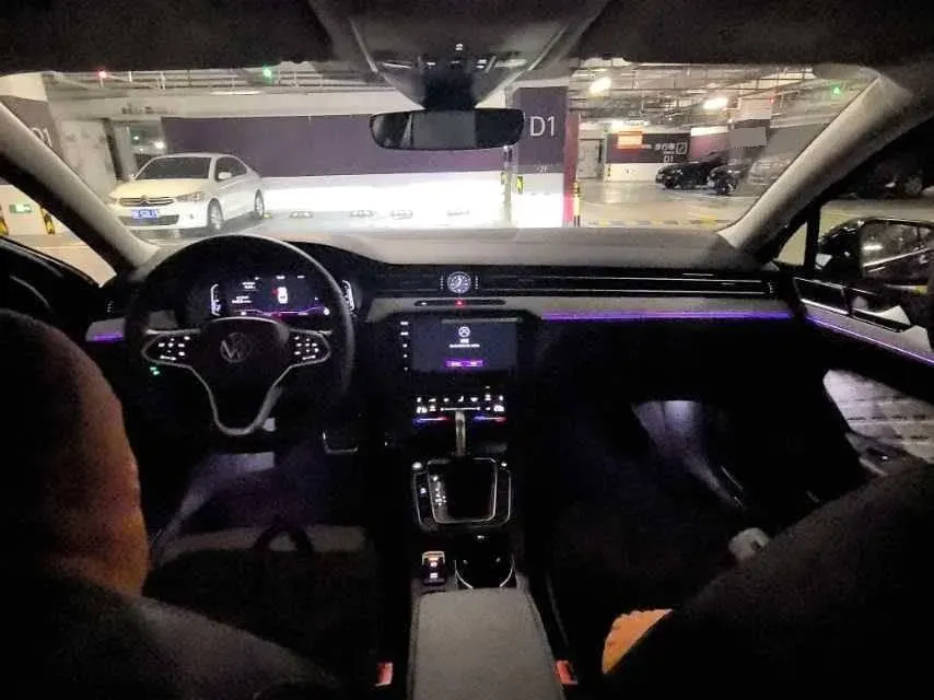 2025 Volkswagen Magotan 2.0T 186HP L4 7DCT,autocango,china used car exporter,china ev exporter,chinese used car exporter,chinese used ev exporter