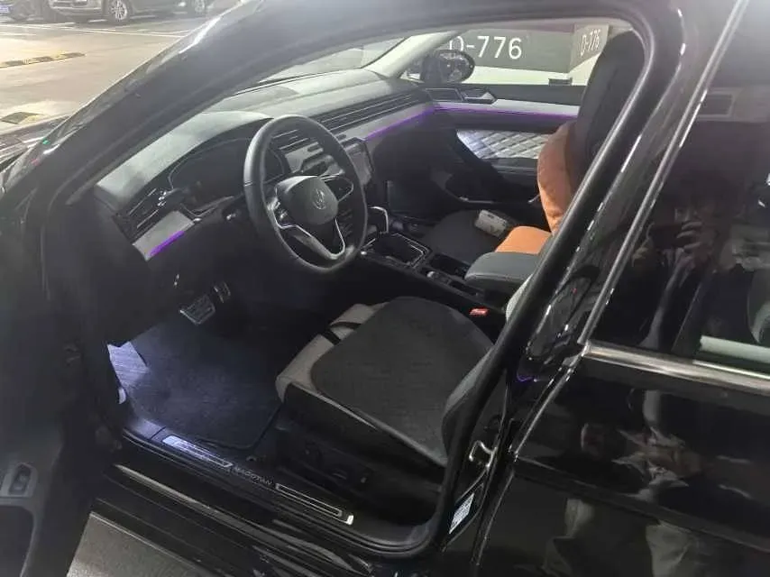 2025 Volkswagen Magotan 2.0T 186HP L4 7DCT,autocango,china used car exporter,china ev exporter,chinese used car exporter,chinese used ev exporter