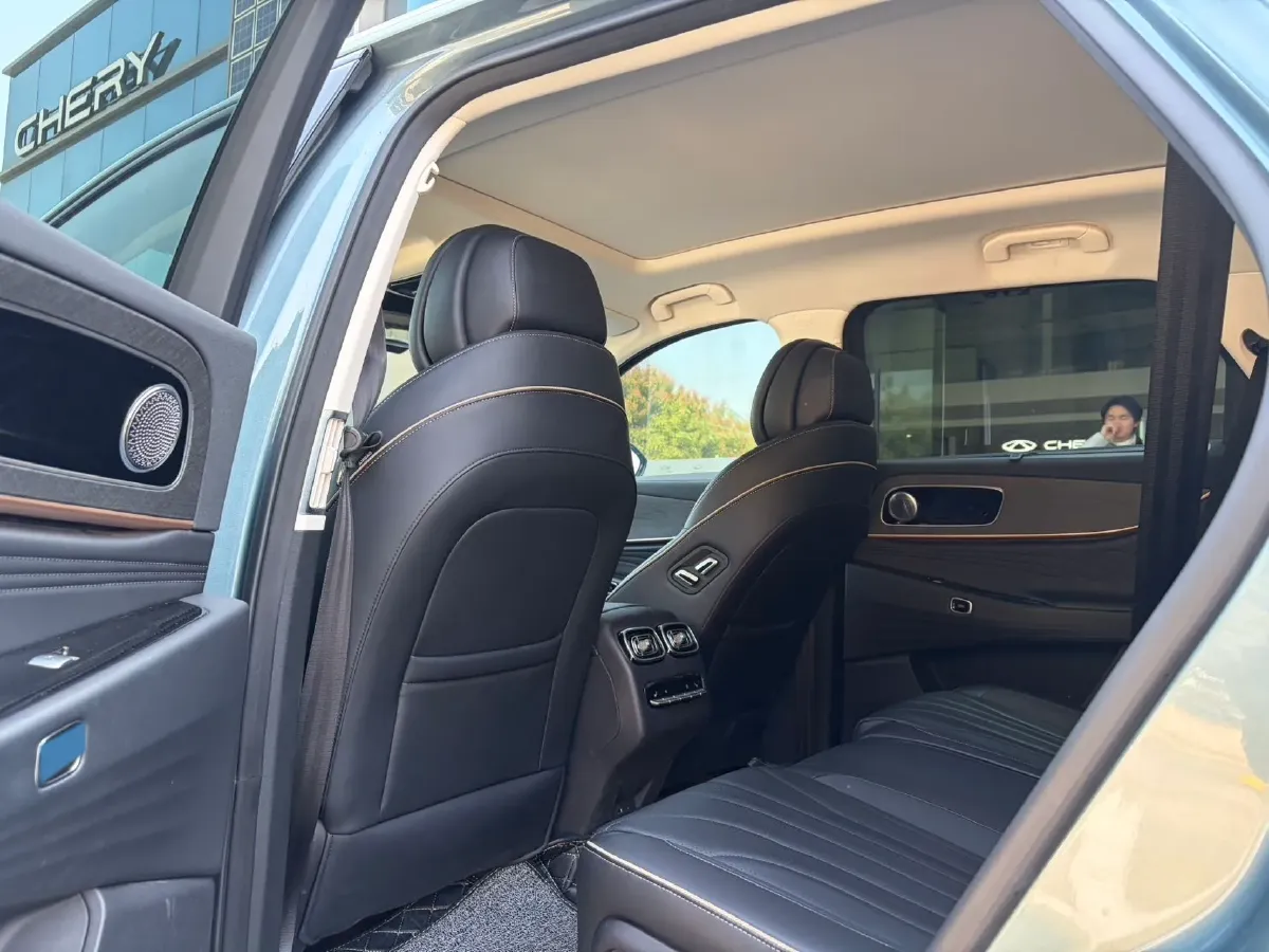 2023 Chery Tiggo 9 2.0T 261HP L4 8AT,autocango,china used car exporter,china ev exporter,chinese used car exporter,chinese used ev exporter