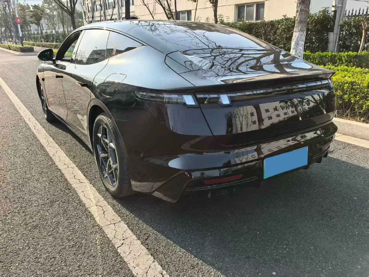 2025 LYNK&CO Z10 BEV 95KWH,autocango,china used car exporter,china ev exporter,chinese used car exporter,chinese used ev exporter