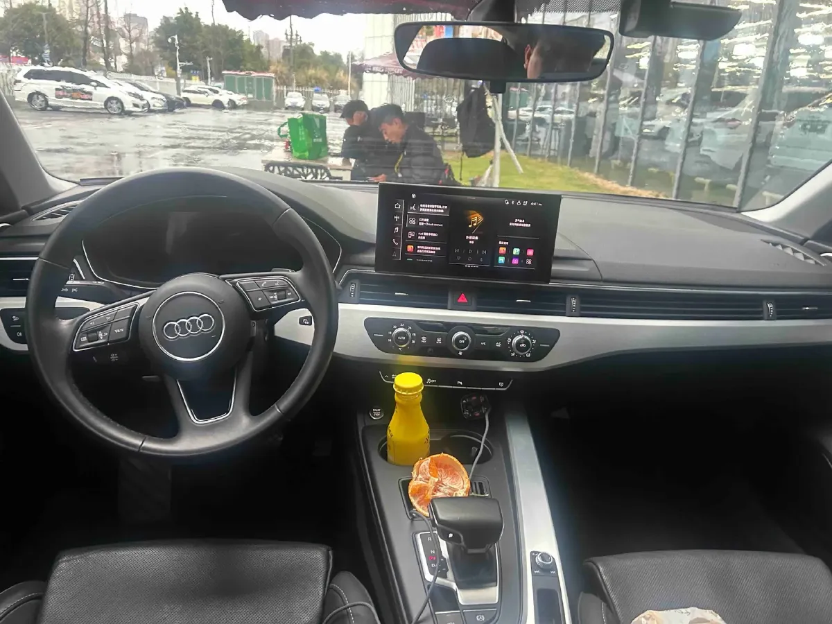 2023 Audi A4L 2.0T 190HP L4 7DCT,autocango,china used car exporter,china ev exporter,chinese used car exporter,chinese used ev exporter