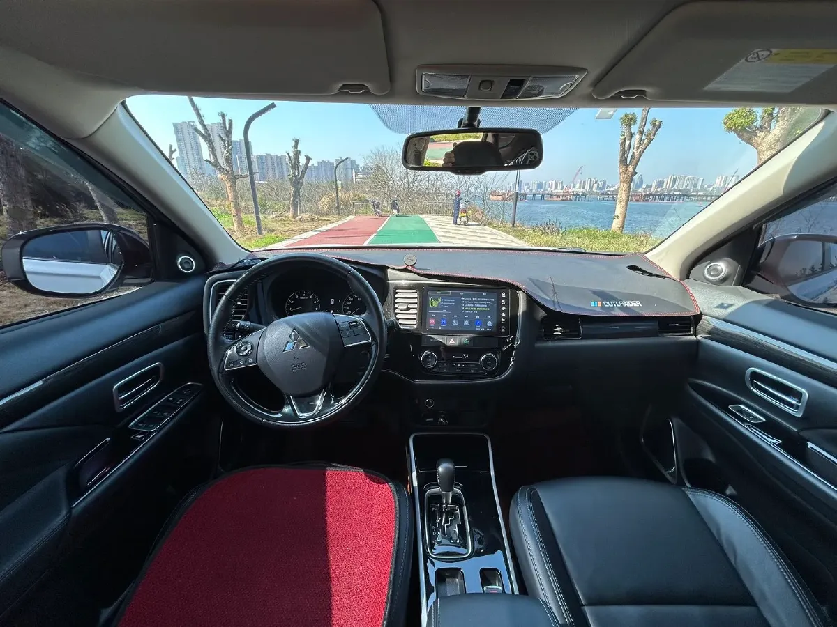 2019 Mitsubishi Outlander 2.0L 166HP L4 CVT,autocango,china used car exporter,china ev exporter,chinese used car exporter,chinese used ev exporter