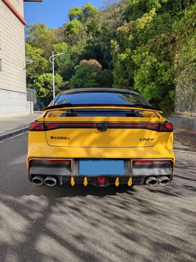 2023 ChangAn UNI-V 1.5T 188HP L4 7DCT,autocango,china used car exporter,china ev exporter,chinese used car exporter,chinese used ev exporter