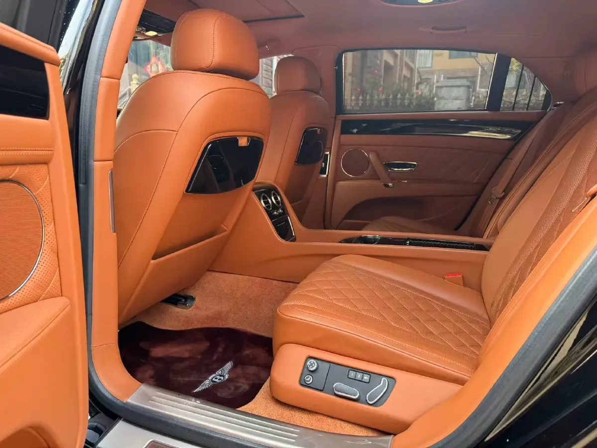2017 Bentley Flying Spur 4.0T 507HP V8 8AT,autocango,china used car exporter,china ev exporter,chinese used car exporter,chinese used ev exporter