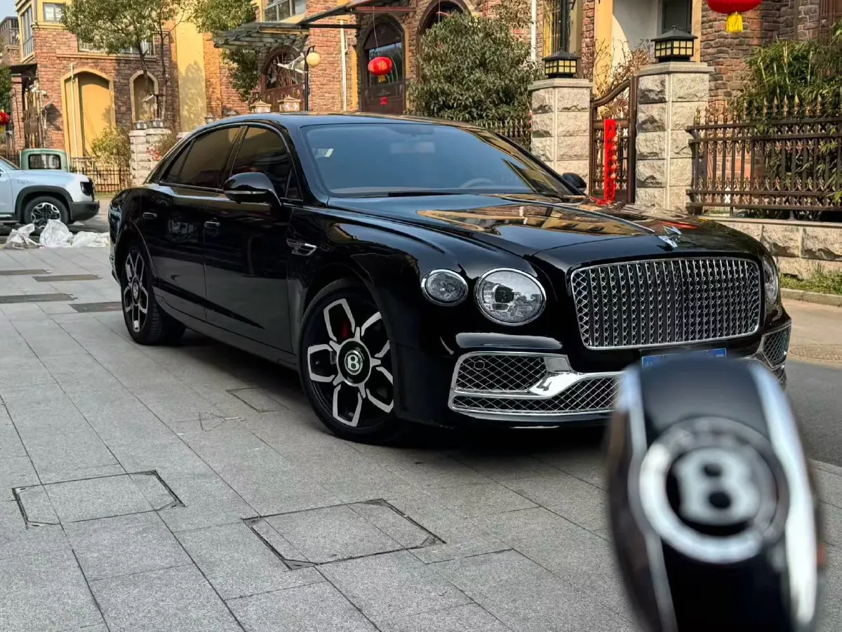 2017 Bentley Flying Spur 4.0T 507HP V8 8AT,autocango,china used car exporter,china ev exporter,chinese used car exporter,chinese used ev exporter