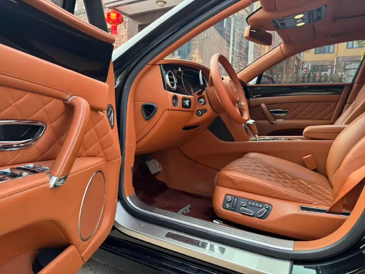 2017 Bentley Flying Spur 4.0T 507HP V8 8AT,autocango,china used car exporter,china ev exporter,chinese used car exporter,chinese used ev exporter