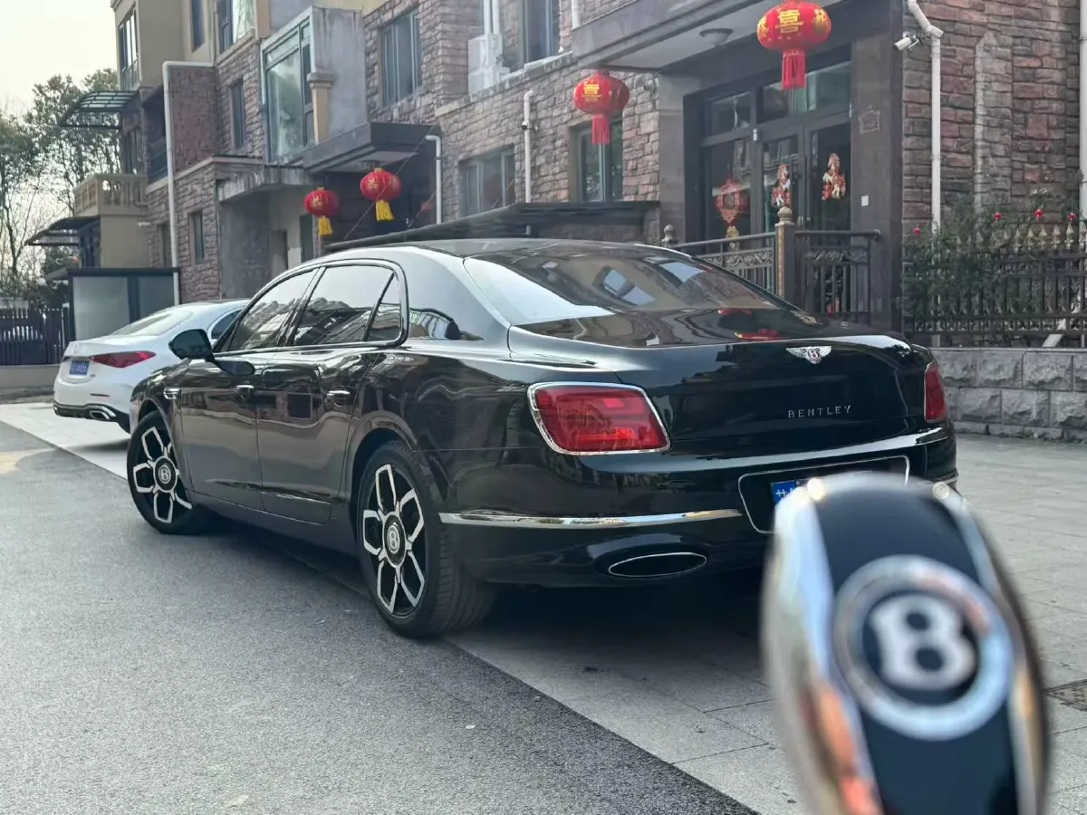 2017 Bentley Flying Spur 4.0T 507HP V8 8AT,autocango,china used car exporter,china ev exporter,chinese used car exporter,chinese used ev exporter