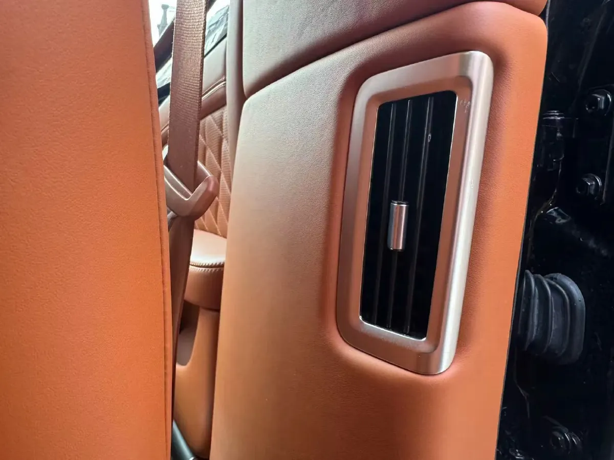 2017 Bentley Flying Spur 4.0T 507HP V8 8AT,autocango,china used car exporter,china ev exporter,chinese used car exporter,chinese used ev exporter