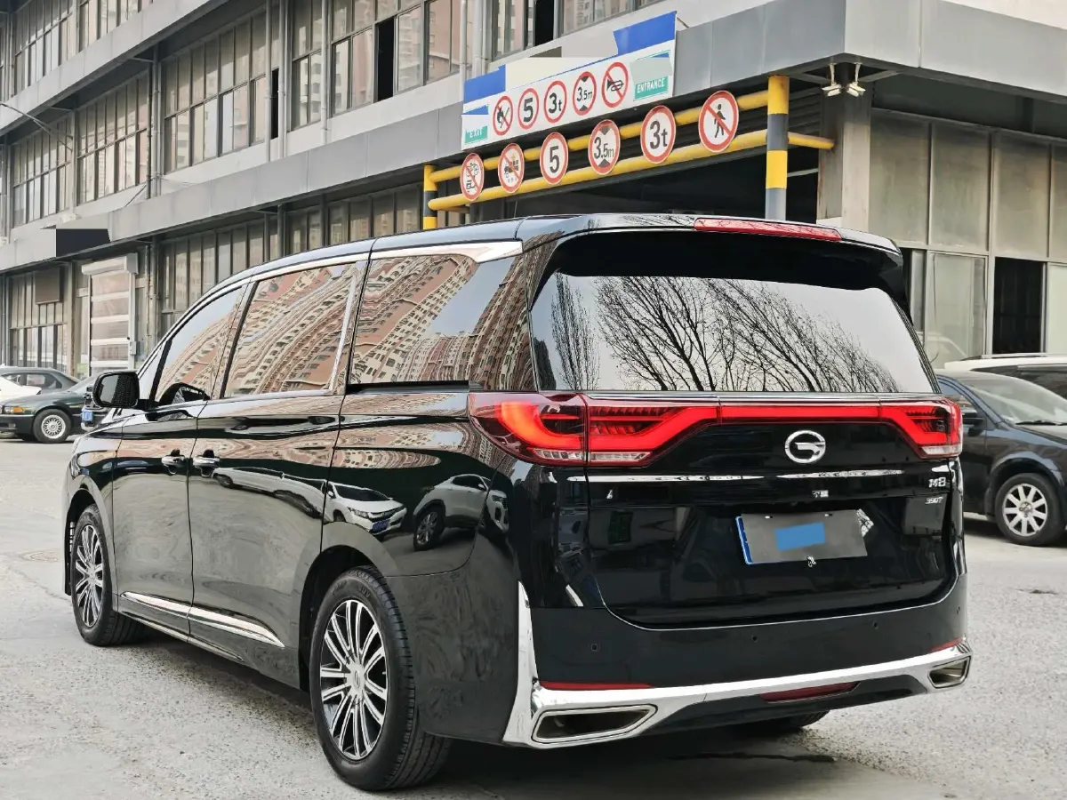 2021 GAC Trumpchi M8 2.0T 252HP L4 8AT,autocango,china used car exporter,china ev exporter,chinese used car exporter,chinese used ev exporter