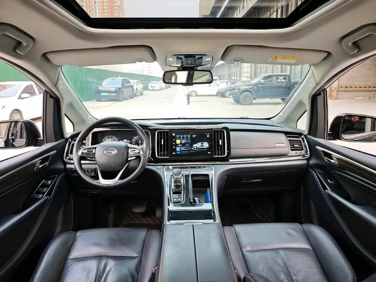 2021 GAC Trumpchi M8 2.0T 252HP L4 8AT,autocango,china used car exporter,china ev exporter,chinese used car exporter,chinese used ev exporter