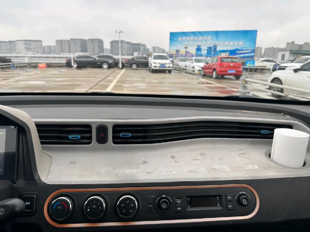 2020 WuLing HongGuang MINI EV BEV 13.8KWH,autocango,china used car exporter,china ev exporter,chinese used car exporter,chinese used ev exporter