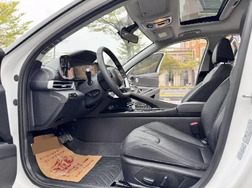 2022 Hyundai Elantra 1.5L 115HP L4 CVT,autocango,china used car exporter,china ev exporter,chinese used car exporter,chinese used ev exporter