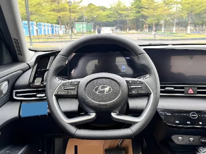 2022 Hyundai Elantra 1.5L 115HP L4 CVT,autocango,china used car exporter,china ev exporter,chinese used car exporter,chinese used ev exporter