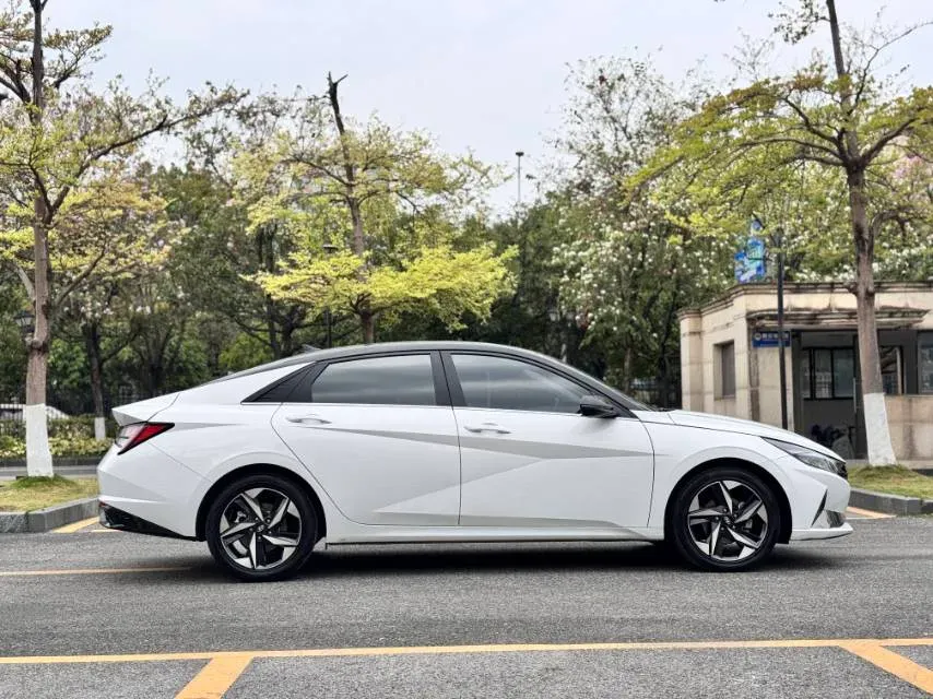 2022 Hyundai Elantra 1.5L 115HP L4 CVT,autocango,china used car exporter,china ev exporter,chinese used car exporter,chinese used ev exporter