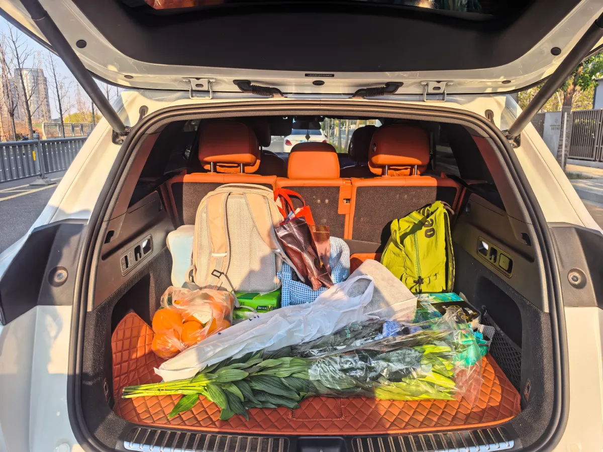 2023 Li L7 Range Extended 154HP REEV 40.9KWH,autocango,china used car exporter,china ev exporter,chinese used car exporter,chinese used ev exporter