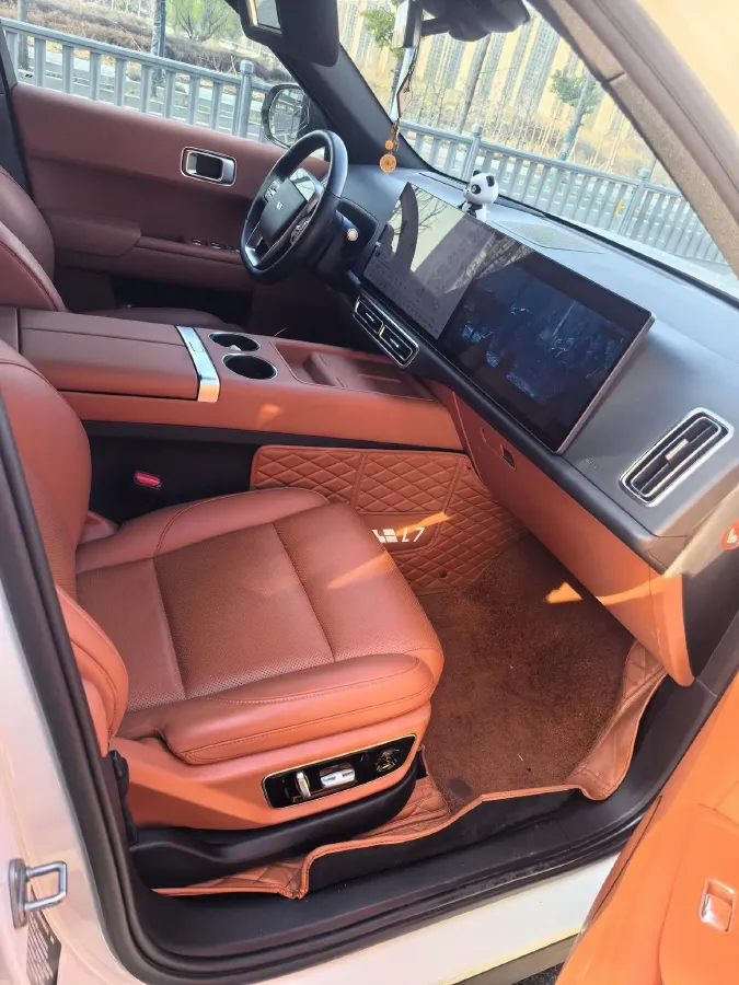 2023 Li L7 Range Extended 154HP REEV 40.9KWH,autocango,china used car exporter,china ev exporter,chinese used car exporter,chinese used ev exporter