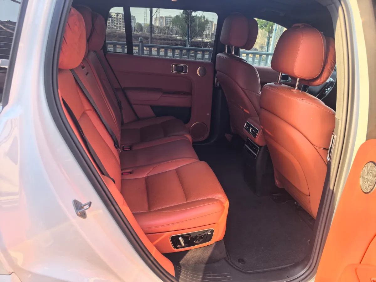 2023 Li L7 Range Extended 154HP REEV 40.9KWH,autocango,china used car exporter,china ev exporter,chinese used car exporter,chinese used ev exporter