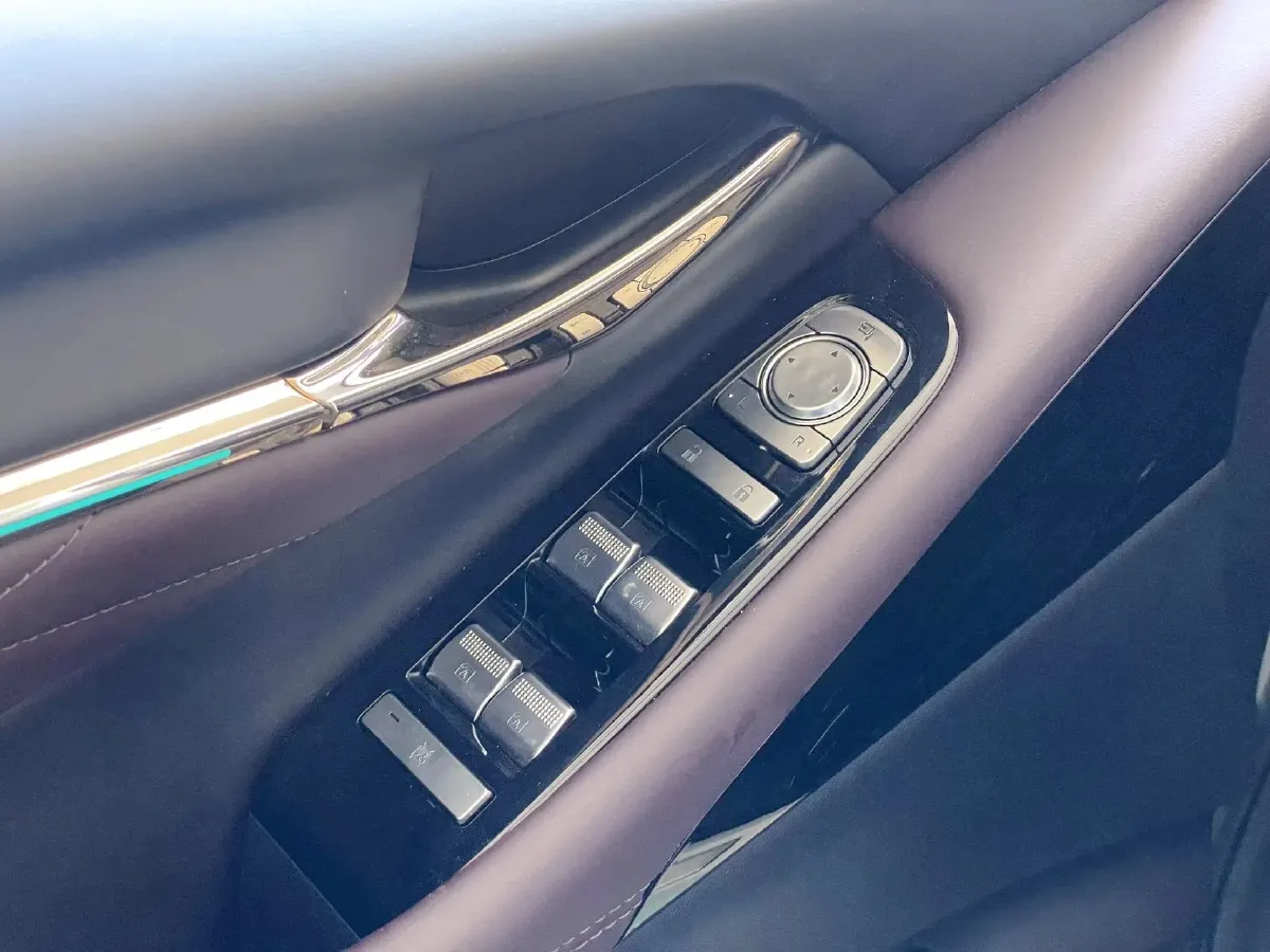 2024 GAC Trumpchi M8 2.0T 190HP L4 2DHT Hybrid,autocango,china used car exporter,china ev exporter,chinese used car exporter,chinese used ev exporter