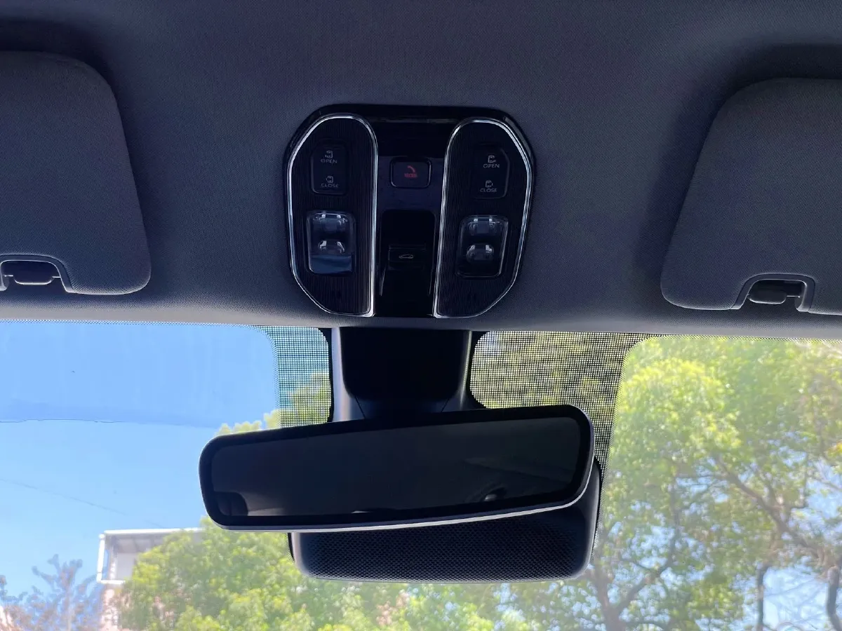 2024 GAC Trumpchi M8 2.0T 190HP L4 2DHT Hybrid,autocango,china used car exporter,china ev exporter,chinese used car exporter,chinese used ev exporter