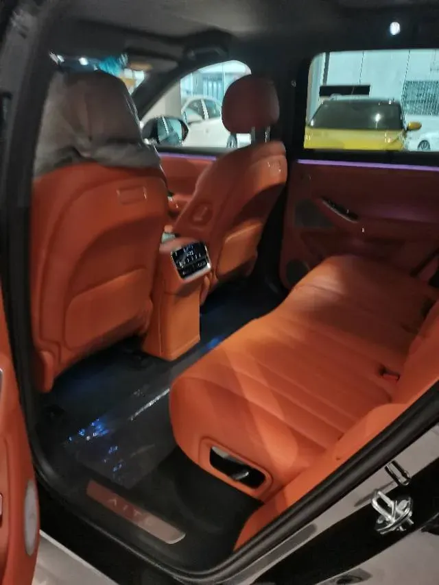 2026 AITO AITO M7 REEV 160HP REEV,autocango,china used car exporter,china ev exporter,chinese used car exporter,chinese used ev exporter