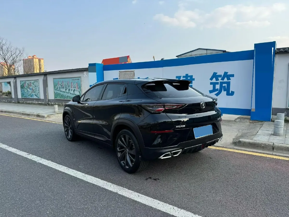 2020 ChangAn UNI-T 1.5T 180HP L4 7DCT,autocango,china used car exporter,china ev exporter,chinese used car exporter,chinese used ev exporter