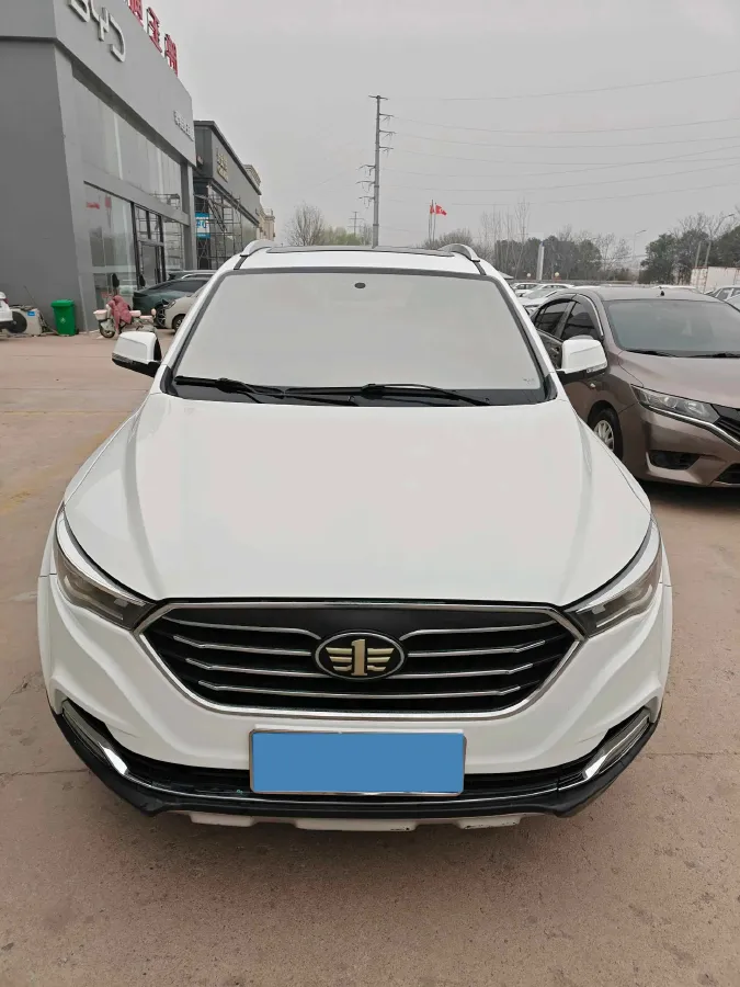 2018 Bestune X40 1.6L 114HP L4 6AT,autocango,china used car exporter,china ev exporter,chinese used car exporter,chinese used ev exporter