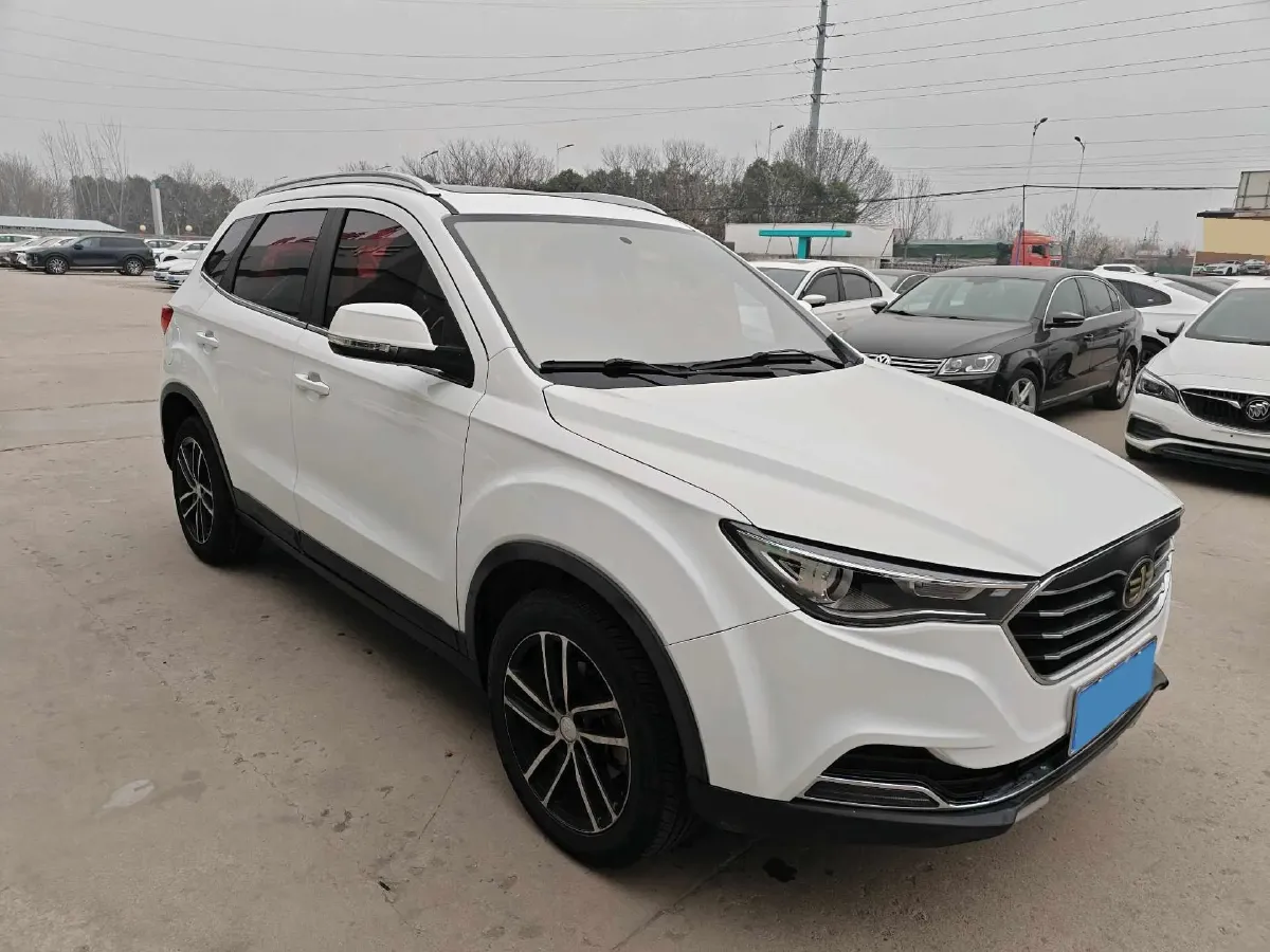 2018 Bestune X40 1.6L 114HP L4 6AT,autocango,china used car exporter,china ev exporter,chinese used car exporter,chinese used ev exporter