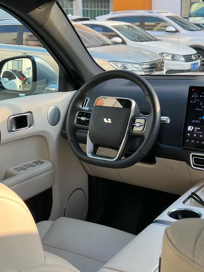 2023 Li L7 Range Extended 154HP REEV 40.9KWH,autocango,china used car exporter,china ev exporter,chinese used car exporter,chinese used ev exporter